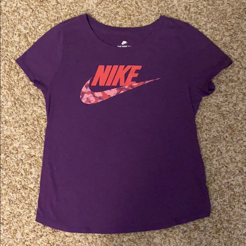 Youth large Nike t-shirt
